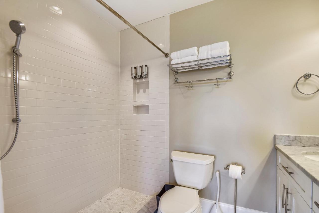 Edgewood Guesthouse Apartment Unit Вашингтон Екстериор снимка